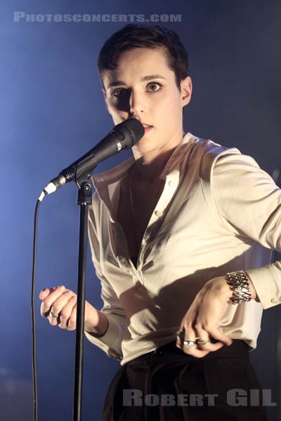 SAVAGES - 2014-03-21 - PARIS - Gaite Lyrique - Camille Berthomier